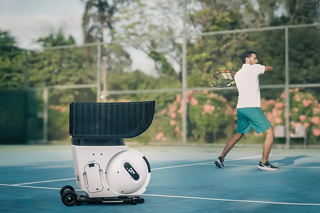 How-To Geek Highlights Pongbot Pace S Pro as a Smart Tennis Training Partner